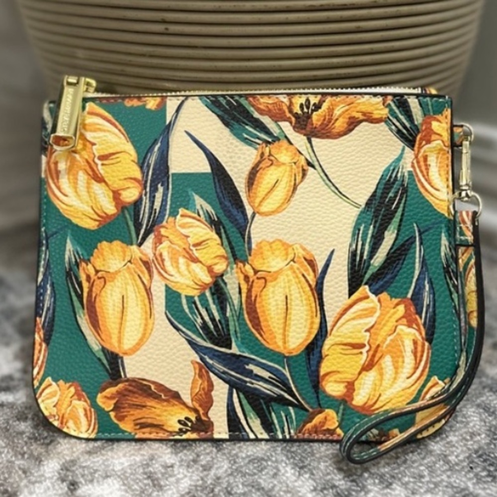 *NWOT Steve Madden Donna Lemon Clutch/Wristlet, - Picture 3 of 13